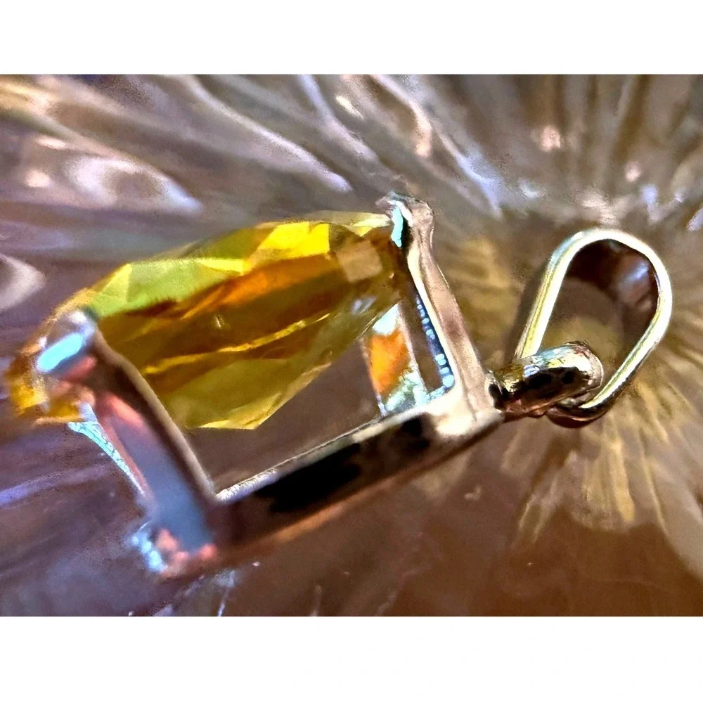 Stunning Citrine Dainty Pendant Yellow Feminine Romantic 1/4